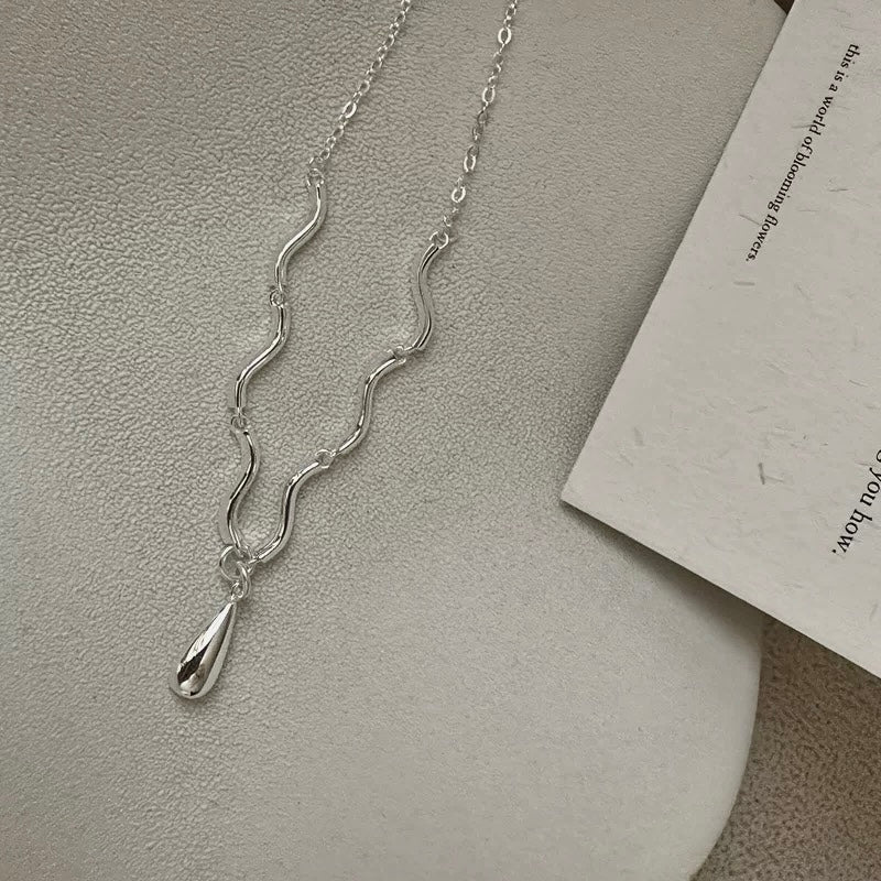 Teardrop Ripple Necklace