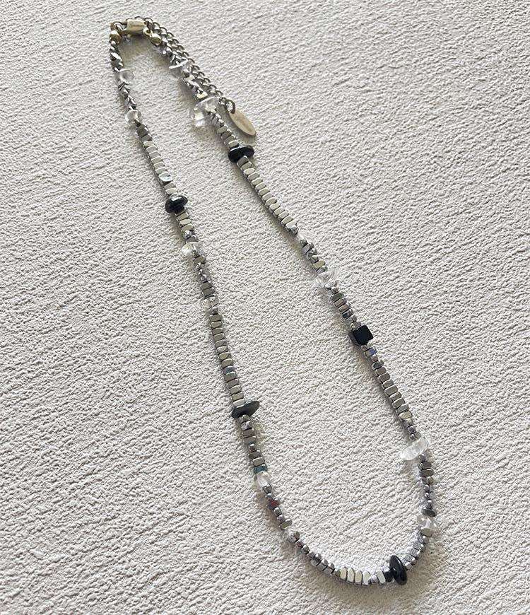 Black and White Beaded Necklace - 40cm + 5cm